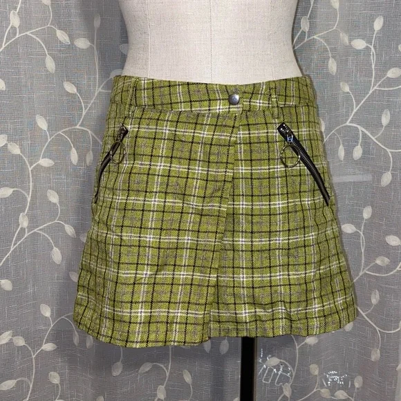green plaid circle skirt ✨